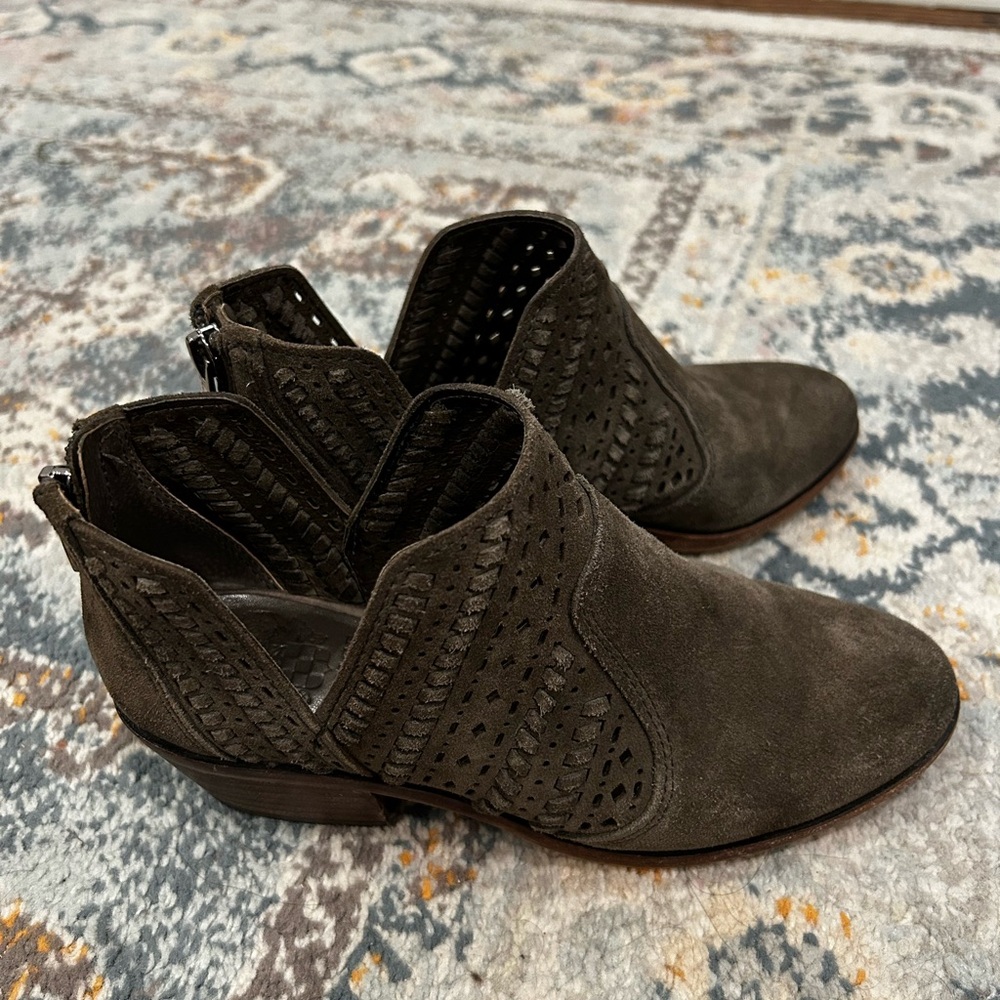 Vince Camuto Laser Cut Gray Green Suede Booties Size 5